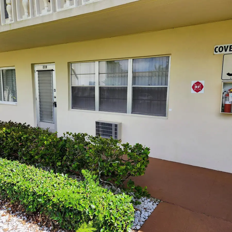 219 Coventry #J, West Palm Beach, FL 33417 - #3