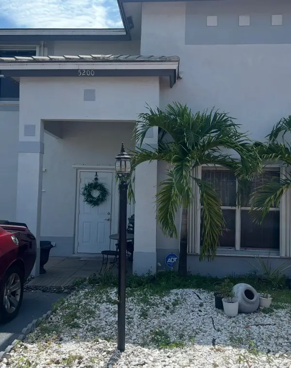 Address Withheld By Seller, Miami Gardens, FL 33055