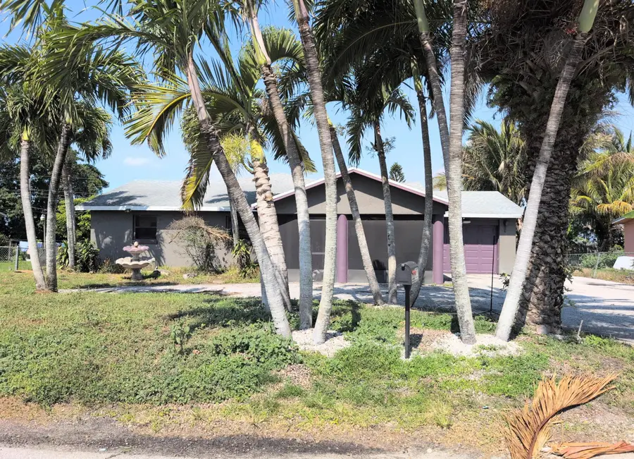 455 Janice Avenue, South Bay, FL 33493 - #2