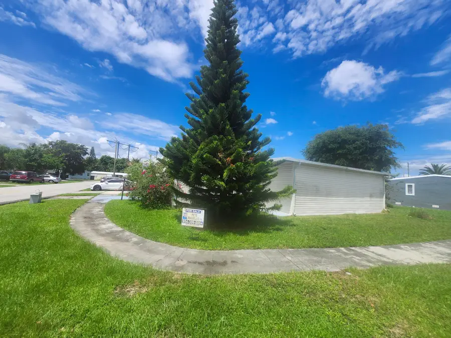 290 NW 218th Way #Lot 473, Pembroke Pines, FL 33029 - #2