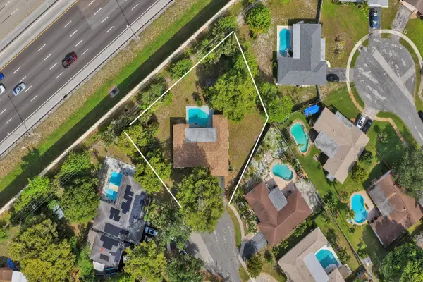 5200 SW 8th Street, Plantation, FL 33317