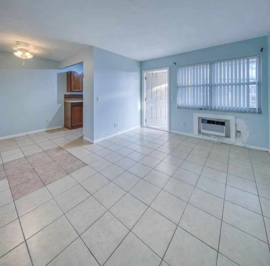 111 N L Street #8, Lake Worth Beach, FL 33460 - #2