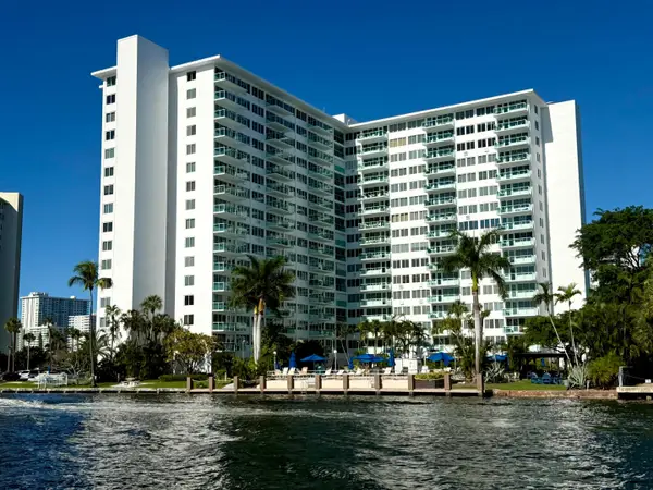 3233 NE 34th Street #1601, Fort Lauderdale, FL 33308