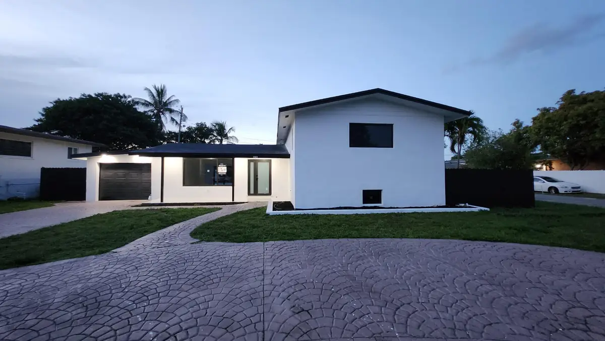 1275 NE 200th Terrace, Miami, FL 33179 - #1