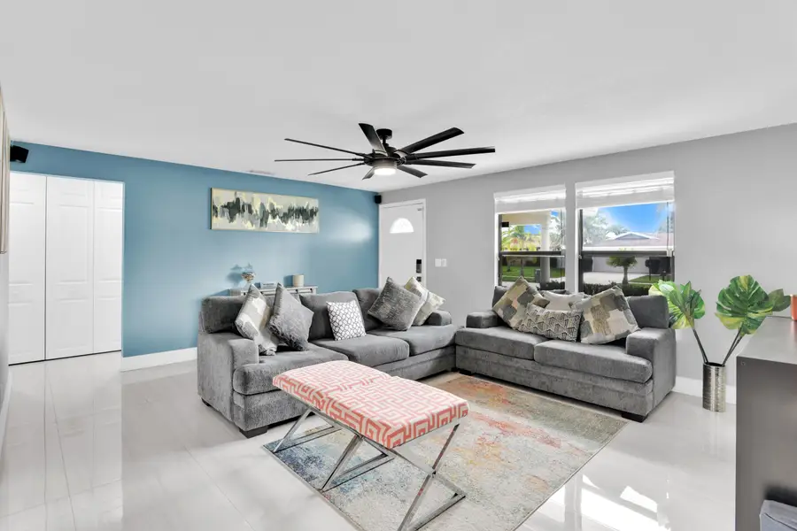 8411 Theresa Road, Boynton Beach, FL 33472 - #2