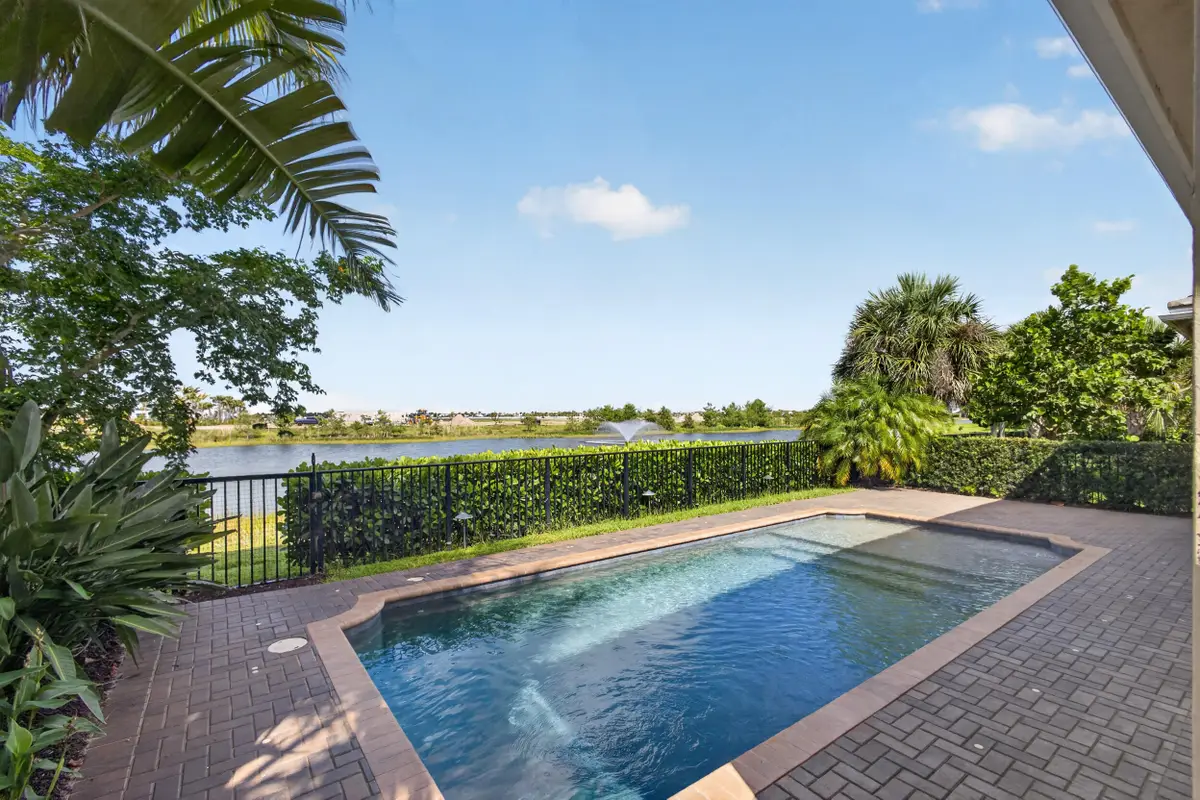 9941 Regency Way, Palm Beach Gardens, FL 33412 - #1