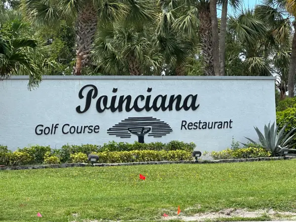 3661 Via Poinciana, Greenacres, FL 33467