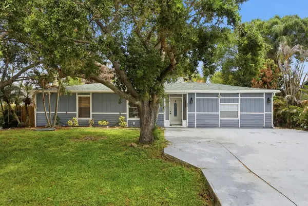 325 NW Dearman Street, Port St Lucie, FL 34983