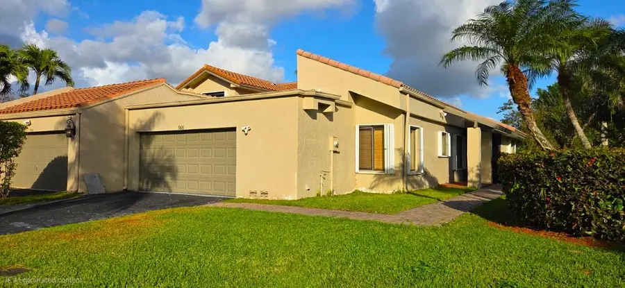 566 Village Lake Drive, Weston, FL 33326 - #2