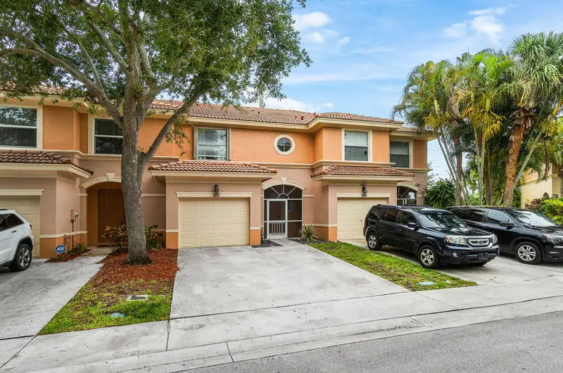 357 River Bluff Lane, Royal Palm Beach, FL 33411 - #2
