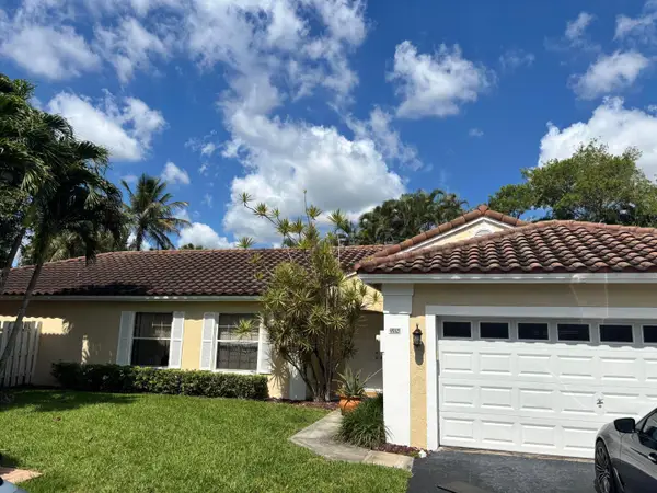 9532 NW 9th Court, Plantation, FL 33324