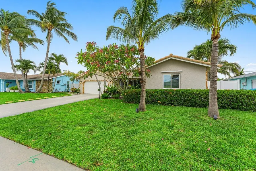 2527 SW 12th Street, Boynton Beach, FL 33426 - #3