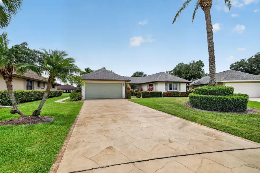 10460 Greentrail Drive N, Boynton Beach, FL 33436 - #2