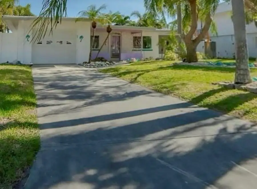 2469 W Baywood Dr Drive W, Dunedin, FL 34698 - #3