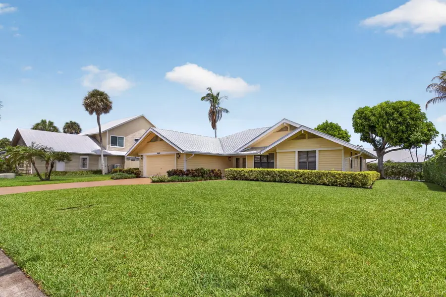 10420 SE Jupiter Narrows Drive, Hobe Sound, FL 33455 - #2