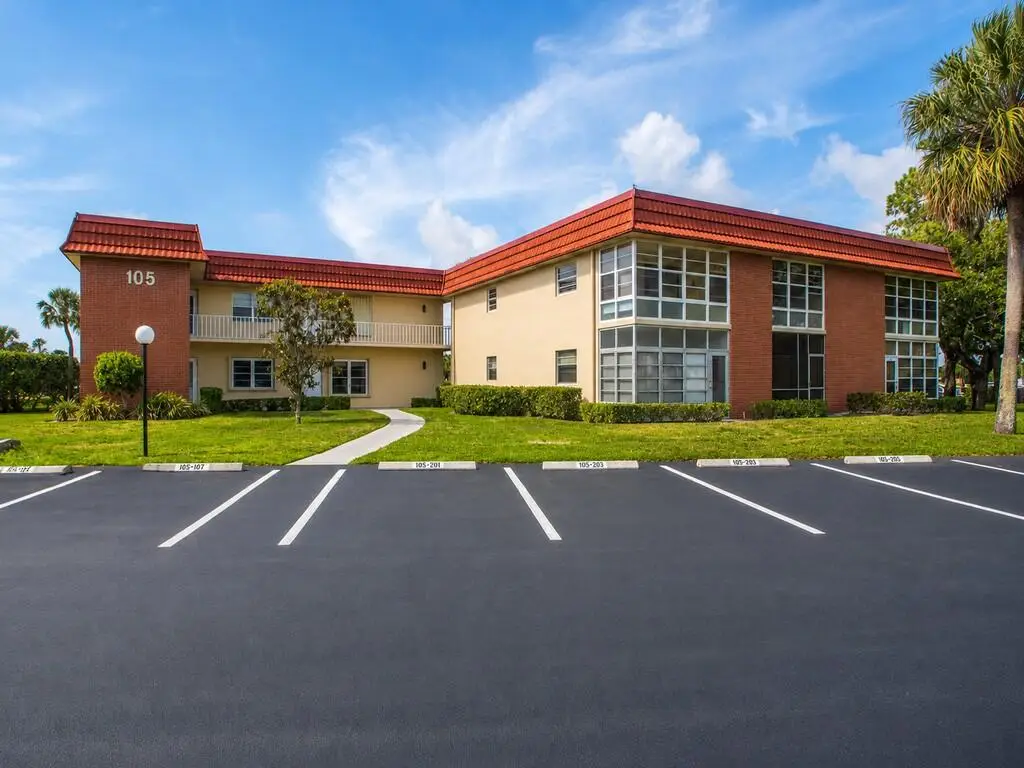 105 Spring Lake Court #102, Vero Beach, FL 32962 - #1