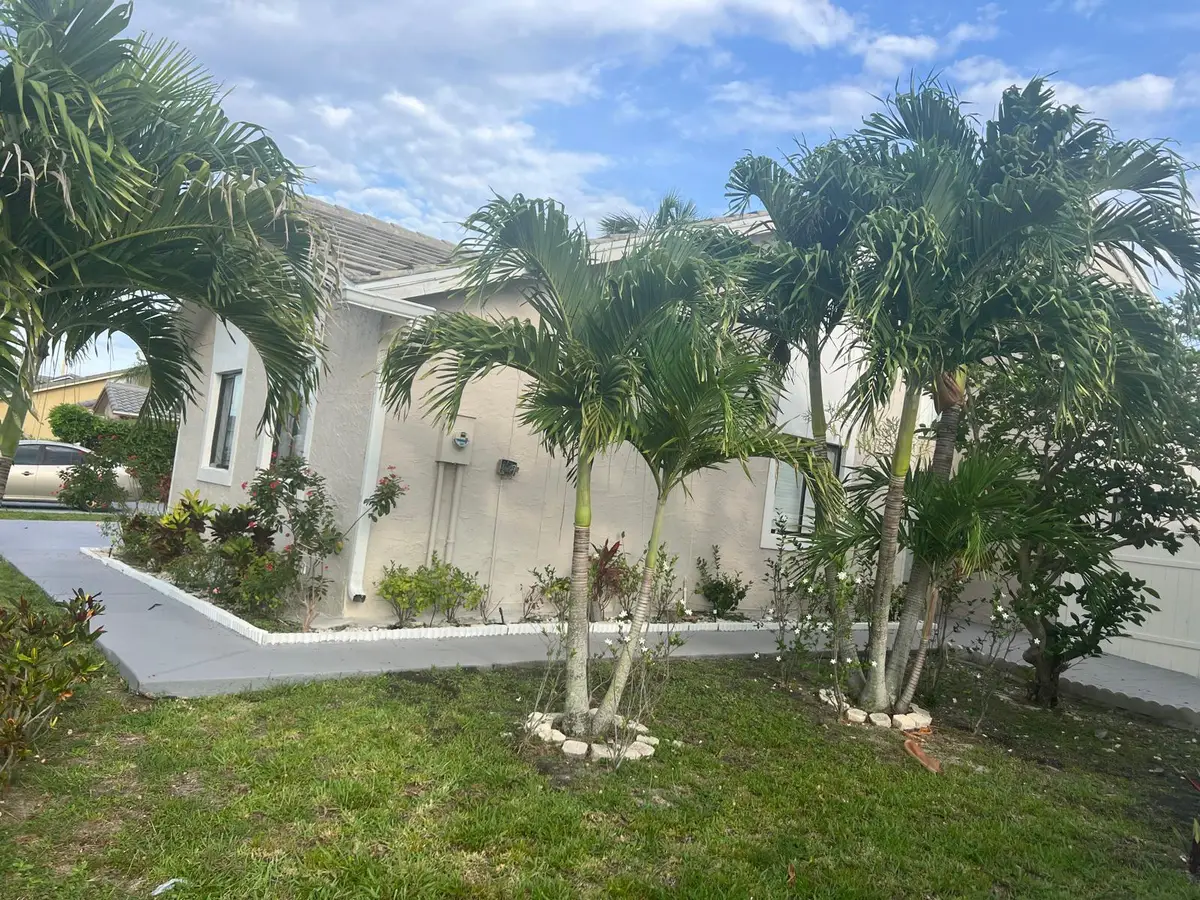 5765 Strawberry Lakes Circle, Lake Worth, FL 33463 - #1