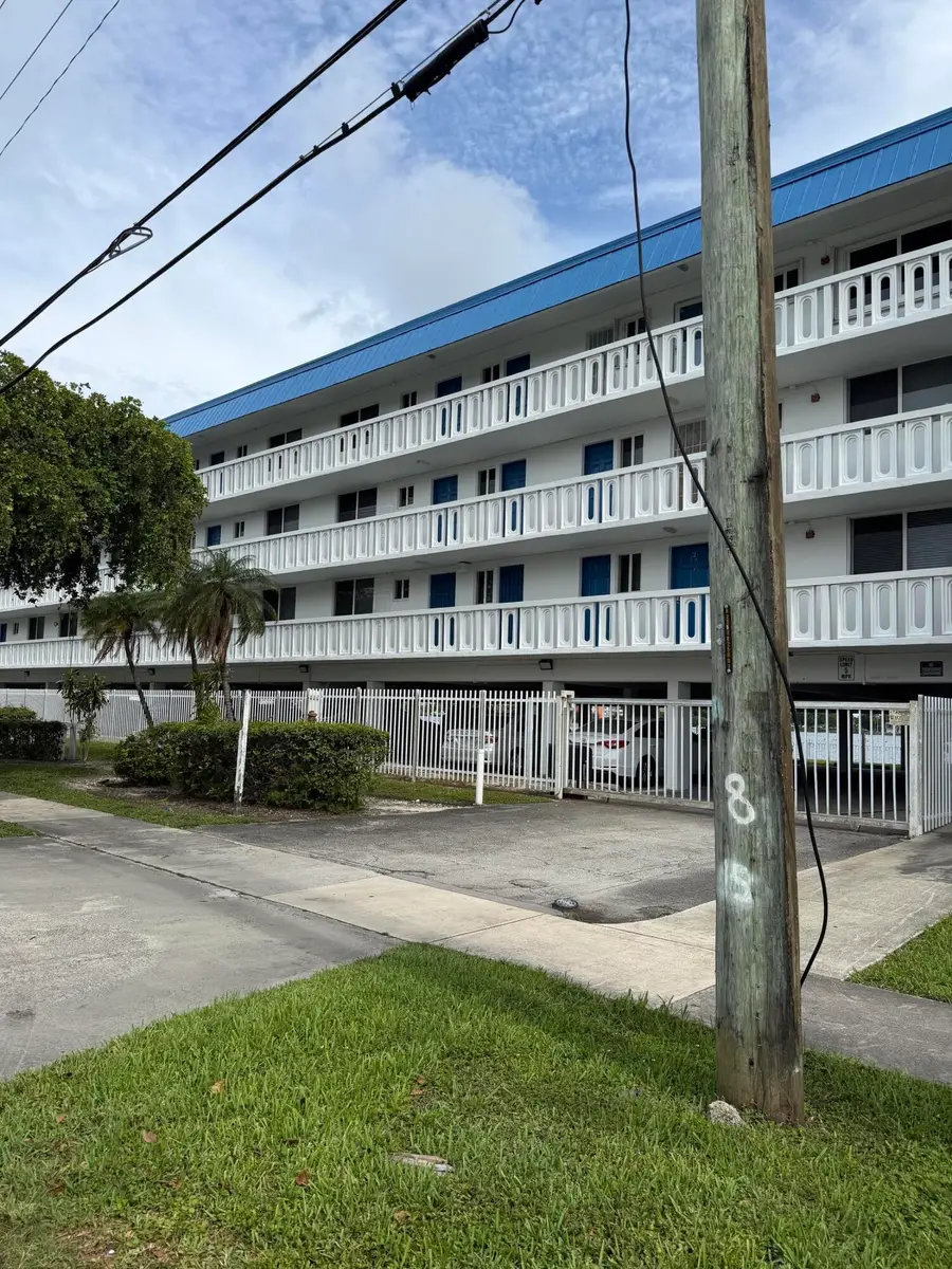 1100 NE 191st Street #44, Miami, FL 33179 - #2