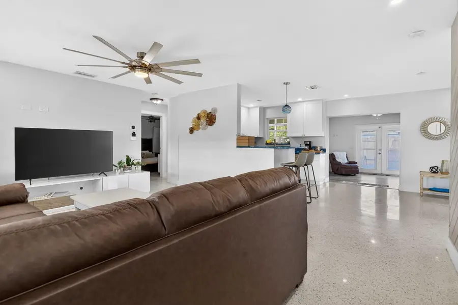 1123 SE 2nd Avenue, Deerfield Beach, FL 33441 - #3