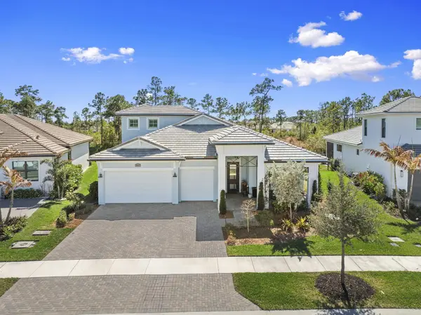 2077 SE Mosaic Boulevard, Port St Lucie, FL 34984