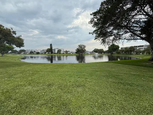 4021 Farnham #4021, Deerfield Beach, FL 33442