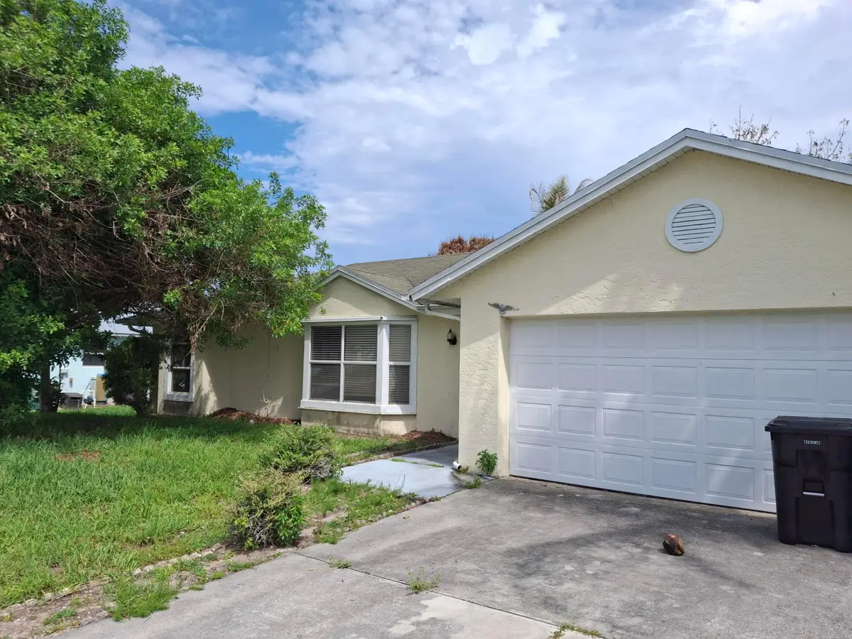374 SW De Gouvea Terrace, Port Saint Lucie, FL 34984 - #1