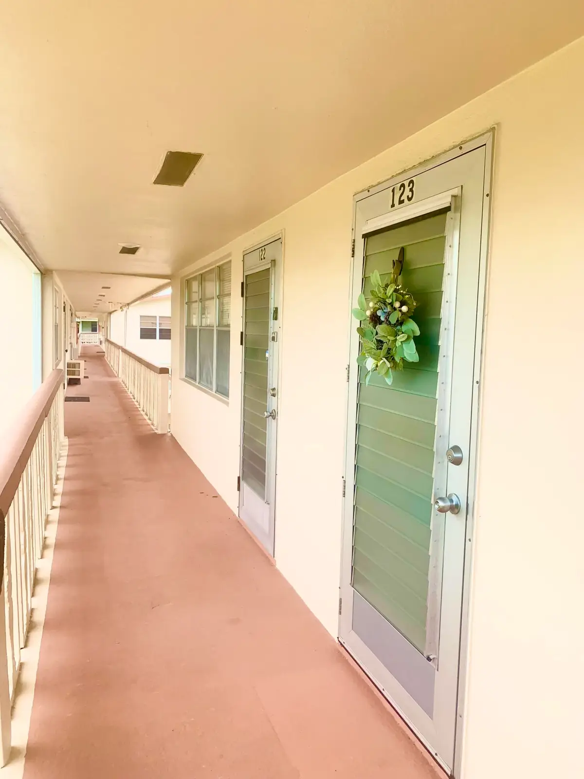 123 Canterbury E, West Palm Beach, FL 33417 - #1