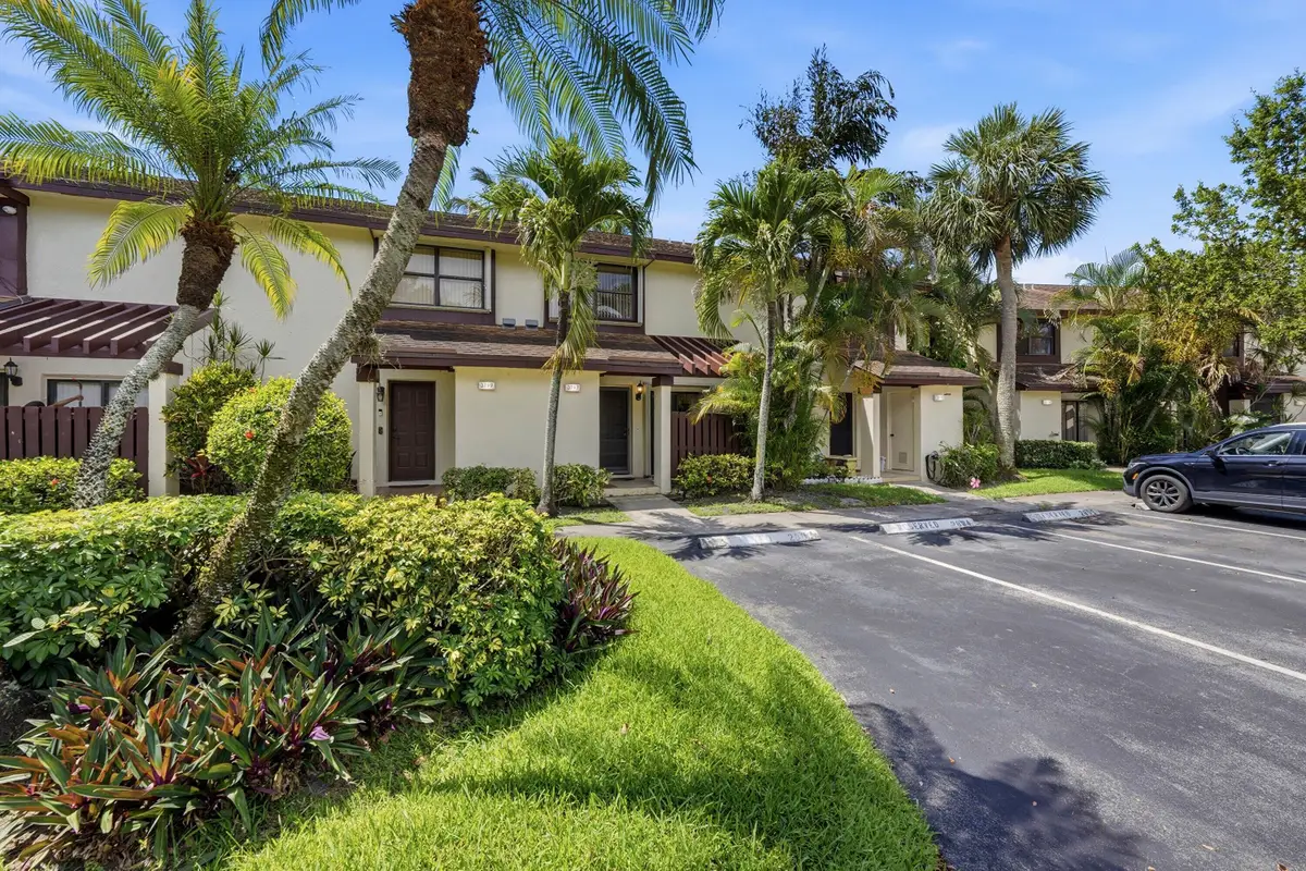 3797 Carambola Circle N, Coconut Creek, FL 33066 - #1