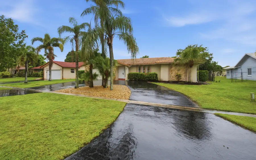 8386 Shadow Wood Boulevard, Coral Springs, FL 33071 - #3