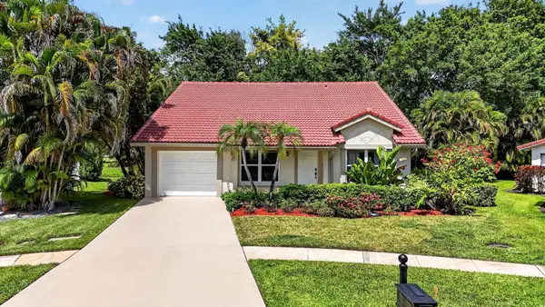 19536 Sea Pines Way, Boca Raton, FL 33498