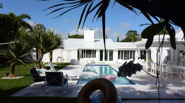 9007 NE 10th Avenue Ne, Miami, FL 33138