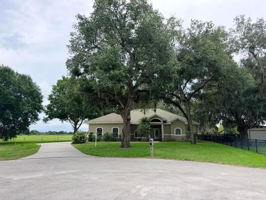 1206 SE 10th Street, Okeechobee, FL 34974 - #2