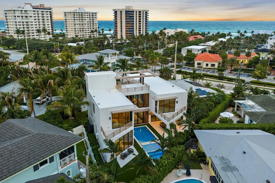 390 Jupiter Lane, Juno Beach, FL 33408 - #2