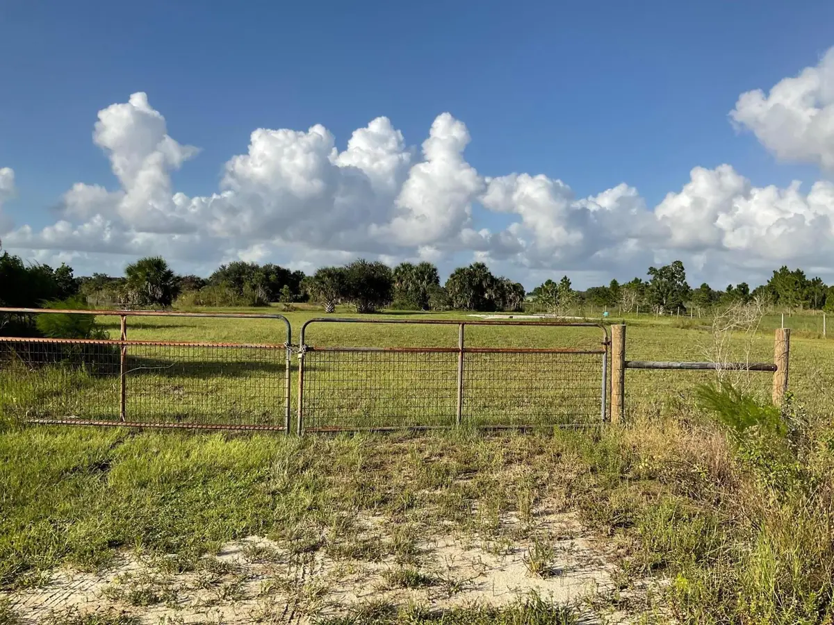 17229 NW 314th Street, Okeechobee, FL 34972 - #1