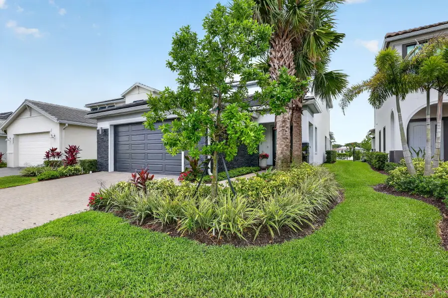 329 SE Fascino Circle, Port Saint Lucie, FL 34984 - #3