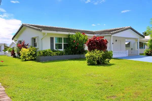 5715 NW 84th Terrace, Tamarac, FL 33321