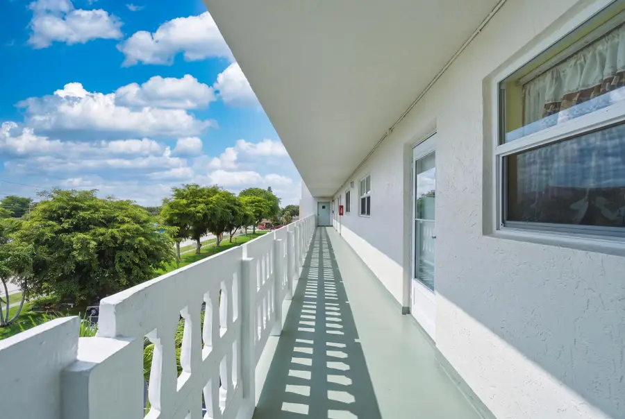 205 SE 11th Terrace #403, Dania Beach, FL 33004 - #2