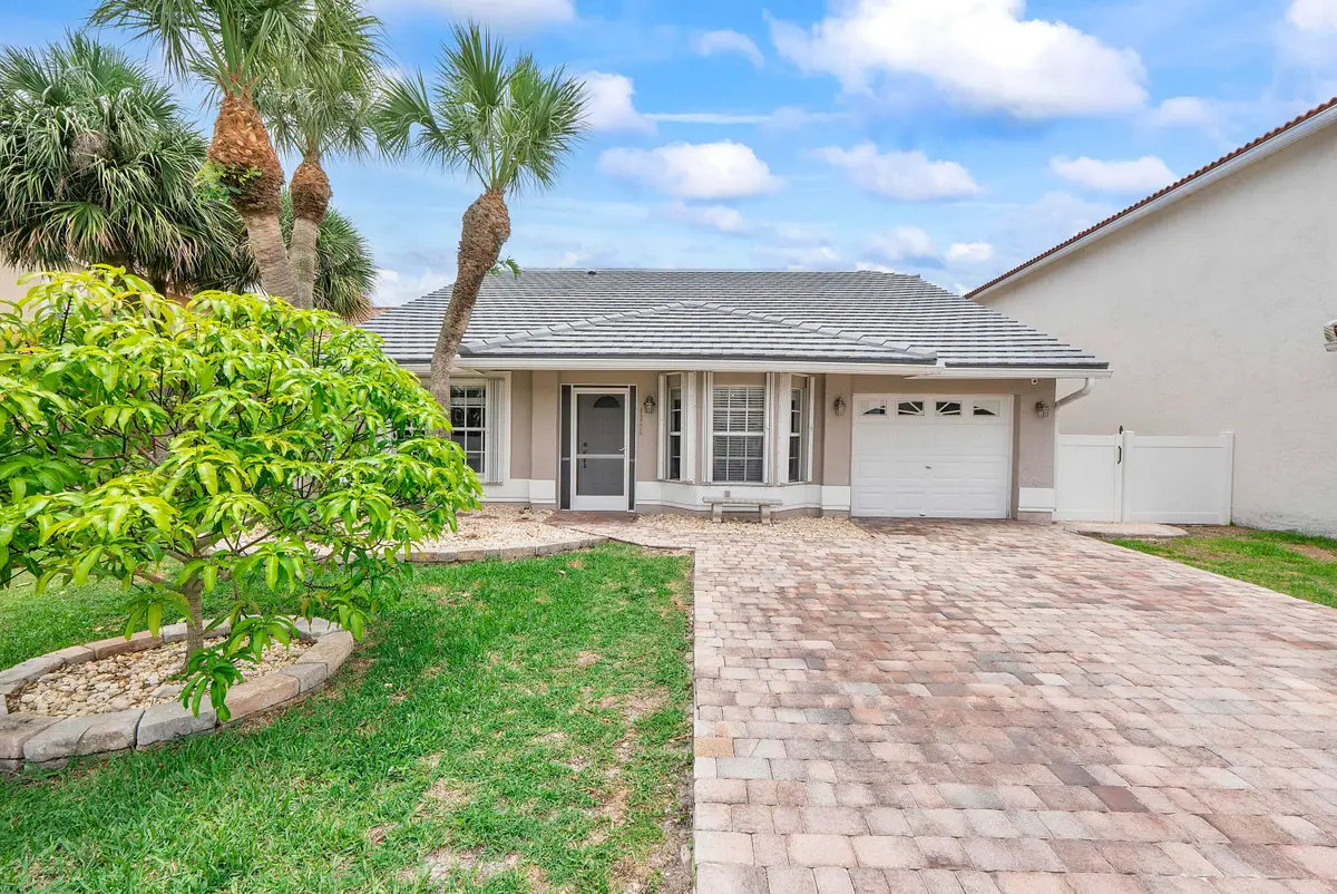 18242 Blue Lake Way, Boca Raton, FL 33498 - #1