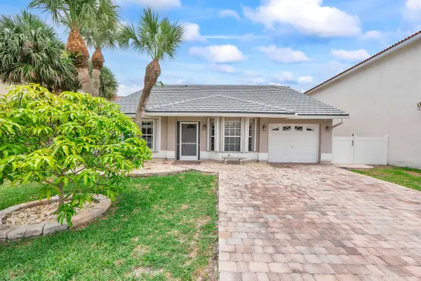 18242 Blue Lake Way, Boca Raton, FL 33498