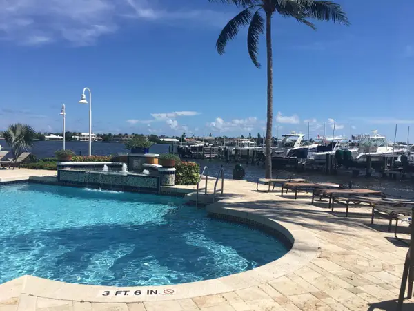 117 Yacht Club Way #307, Hypoluxo, FL 33462