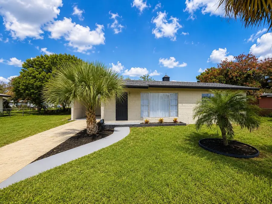 1606 N 14th Street, Fort Pierce, FL 34950 - #2