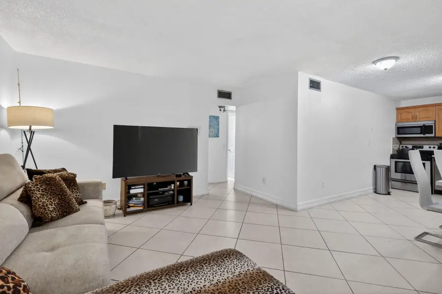 1801 S Treasure Drive #415, North Bay Village, FL 33141 - #3