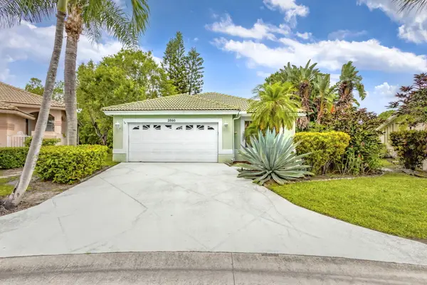 2860 Waters Edge Circle, Greenacres, FL 33413