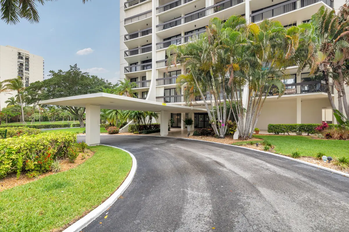 2000 Presidential Way #206, West Palm Beach, FL 33401 - #1