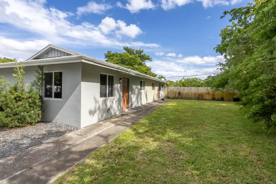 2227 NE 3rd Avenue #1 & 2, Delray Beach, FL 33444 - #2