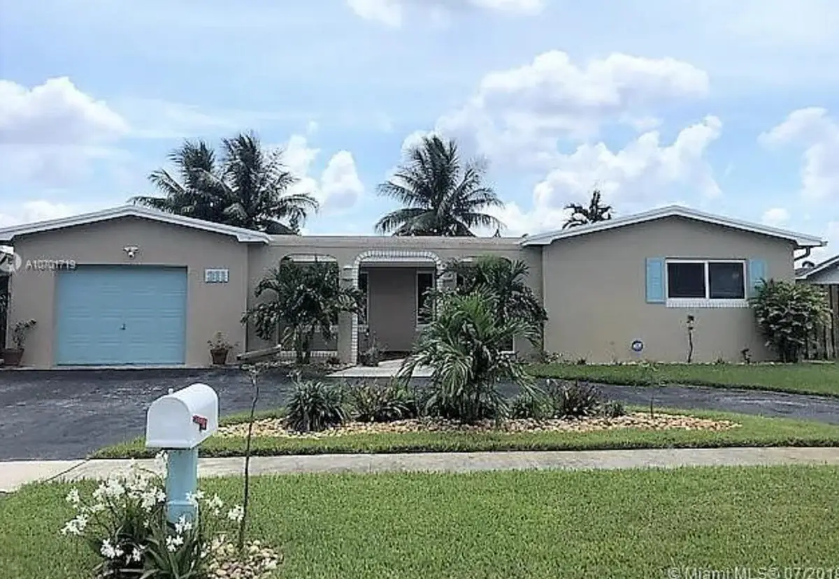 311 NW 93rd Terrace, Pembroke Pines, FL 33024 - #1