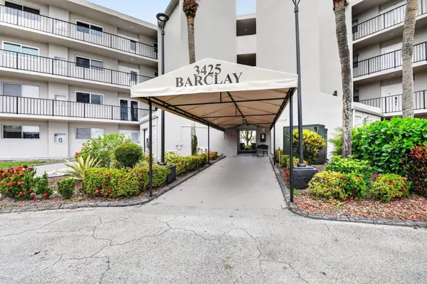 3425 Via Poinciana #403, Lake Worth, FL 33467