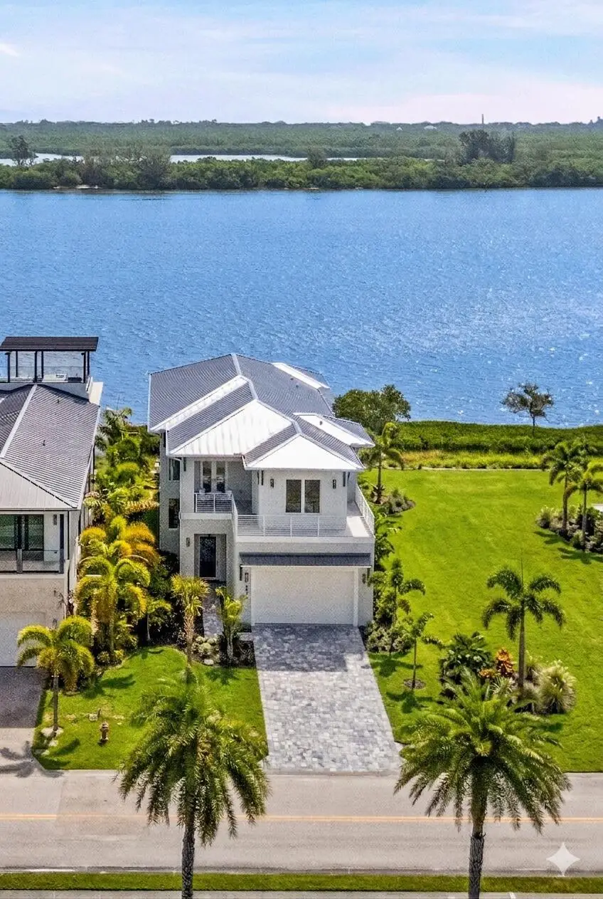 4842 S Harbor Drive, Vero Beach, FL 32967 - #1