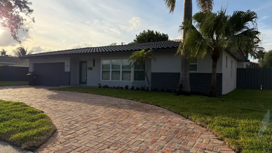 2521 NE 45th Street, Lighthouse Point, FL 33064 - #3