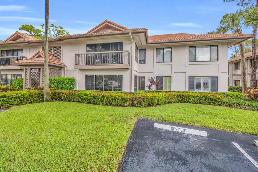 1105 Duncan Circle #104, Palm Beach Gardens, FL 33418 - #2